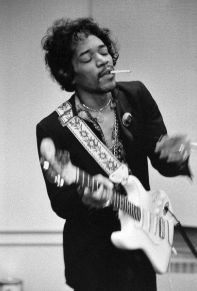 Năm 1965, Jimi Hendrix đã thu âm ca khúc "The ballad of Jimi". Điều đặc biệt là ca khúc này đã  "tiên tri" chuẩn xác  cái chết của anh sau 5 năm.